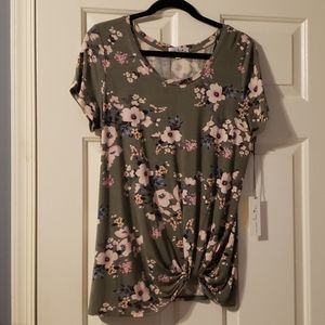 NWT Nine Britton Knot Front Knit Tee